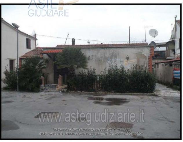 appartamento in vendita a Falconara Marittima in zona Fiumesino