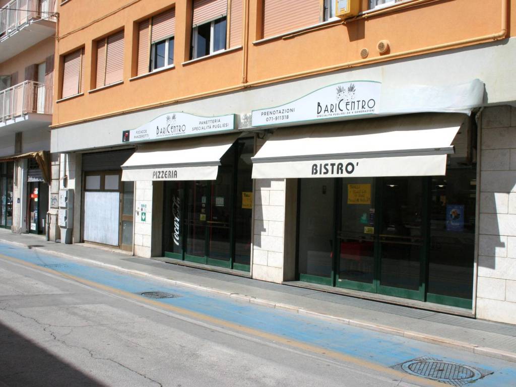 negozio in vendita a Falconara Marittima