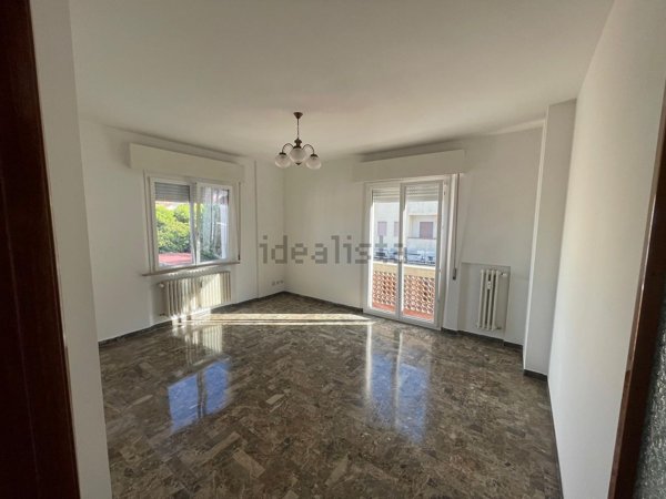 appartamento in vendita a Falconara Marittima