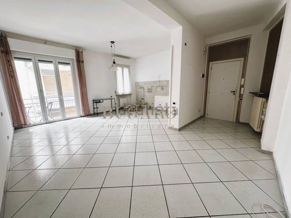 appartamento in vendita a Falconara Marittima