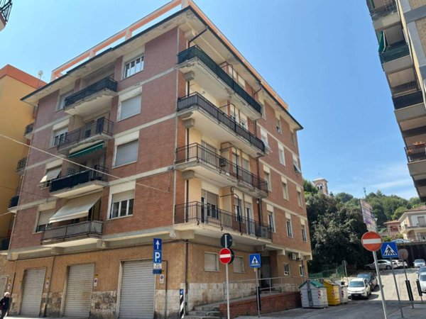 appartamento in vendita a Falconara Marittima