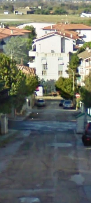 locale di sgombero in vendita a Falconara Marittima