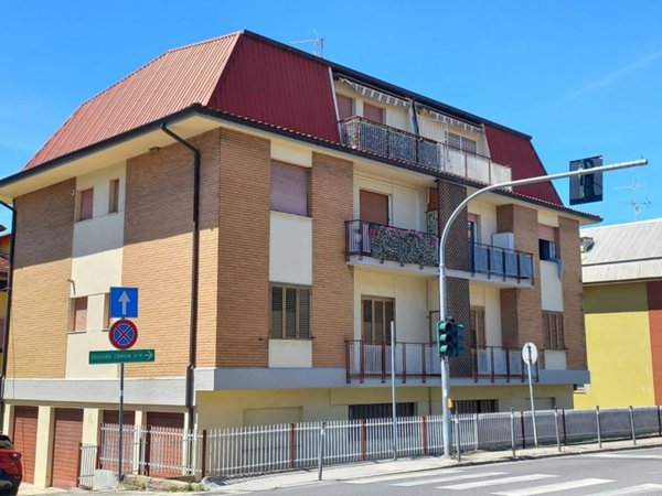 appartamento in vendita a Falconara Marittima