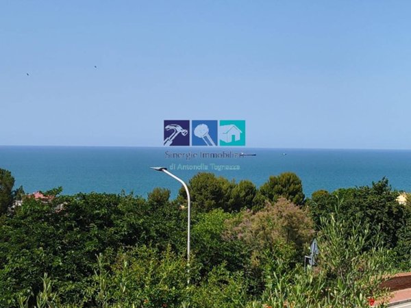 appartamento in vendita a Falconara Marittima