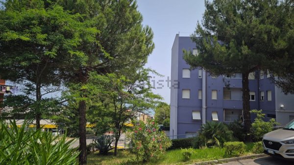 appartamento in vendita a Falconara Marittima in zona Palombina Vecchia