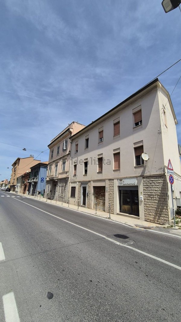 appartamento in vendita a Falconara Marittima
