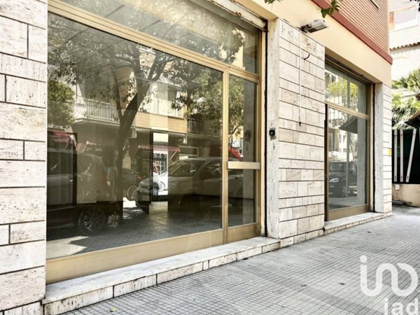 ufficio in vendita a Falconara Marittima