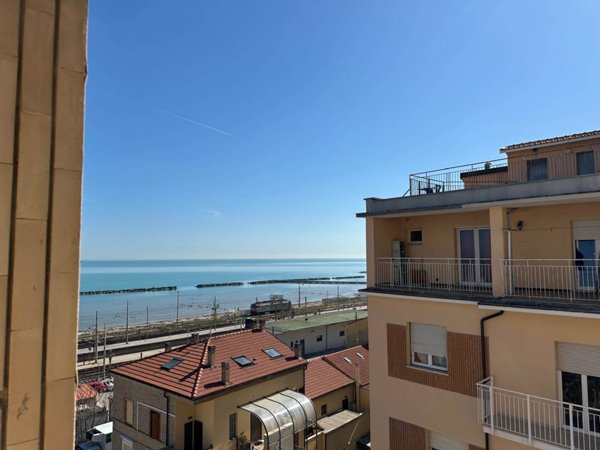 appartamento in vendita a Falconara Marittima