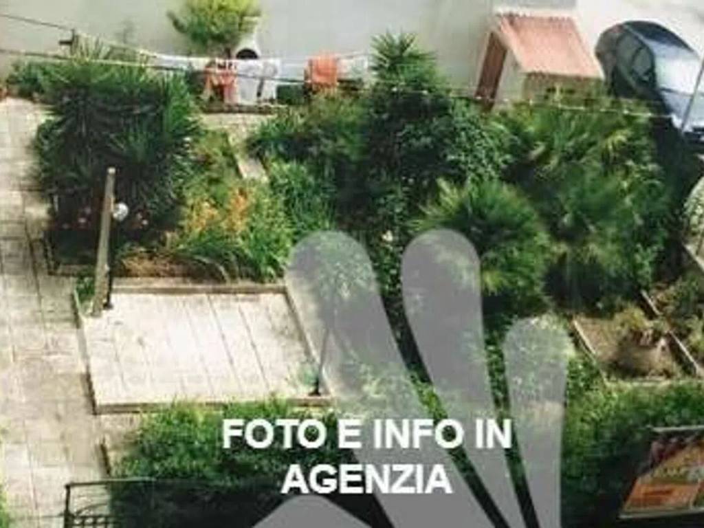 casa indipendente in vendita a Falconara Marittima