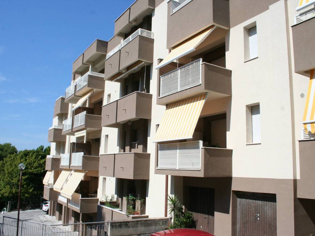 appartamento in vendita a Falconara Marittima