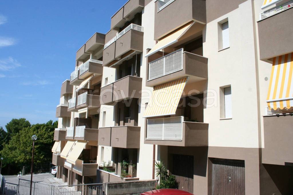 appartamento in vendita a Falconara Marittima