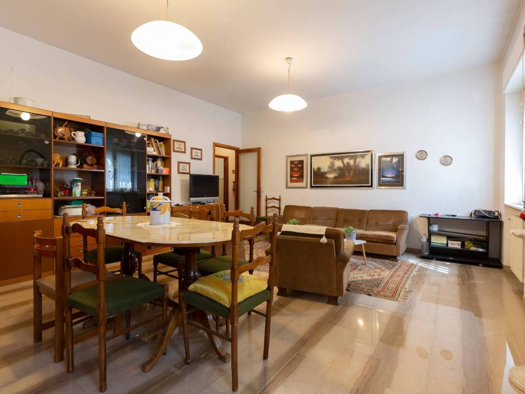 appartamento in vendita a Falconara Marittima
