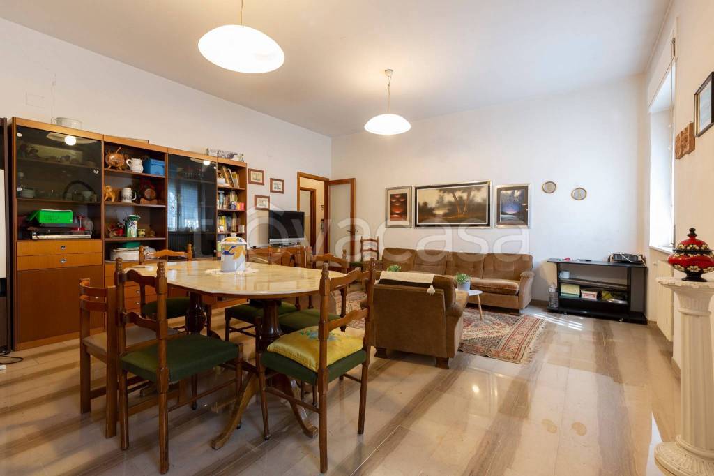 appartamento in vendita a Falconara Marittima