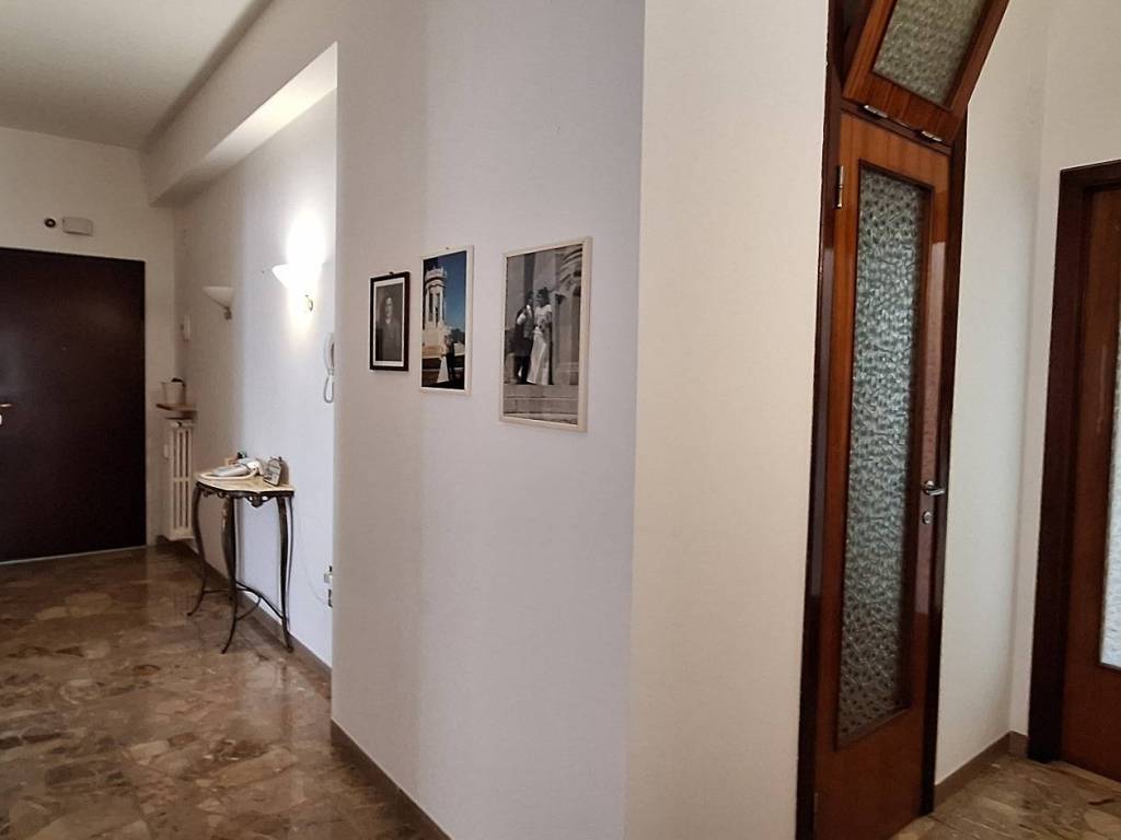 appartamento in vendita a Falconara Marittima