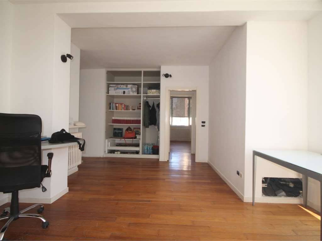 appartamento in vendita a Falconara Marittima