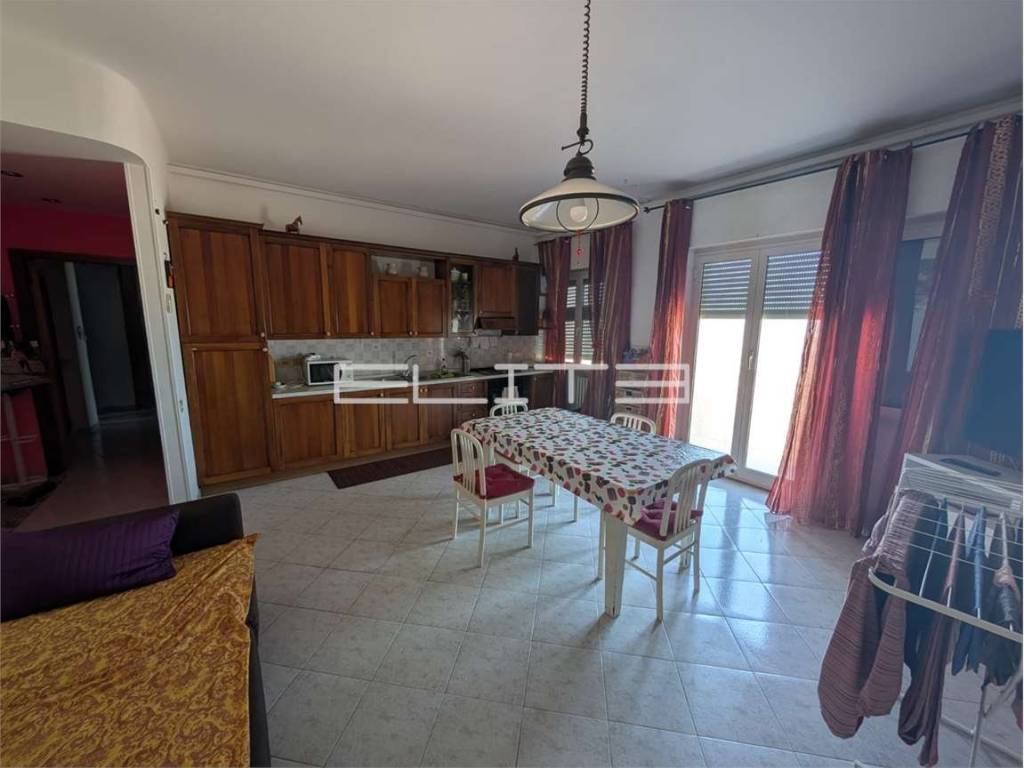 appartamento in vendita a Falconara Marittima