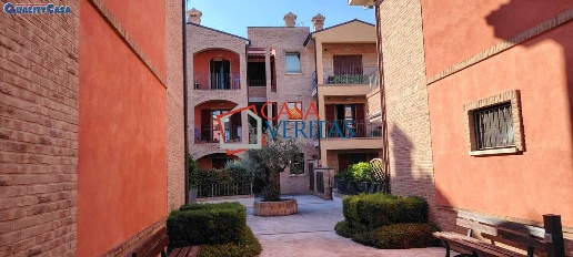 appartamento in vendita a Falconara Marittima in zona Castelferretti