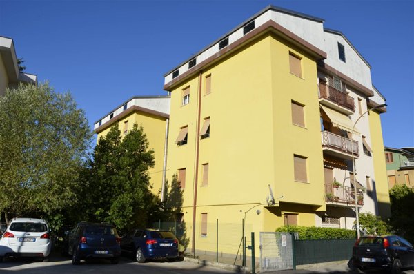 appartamento in vendita a Falconara Marittima in zona Castelferretti