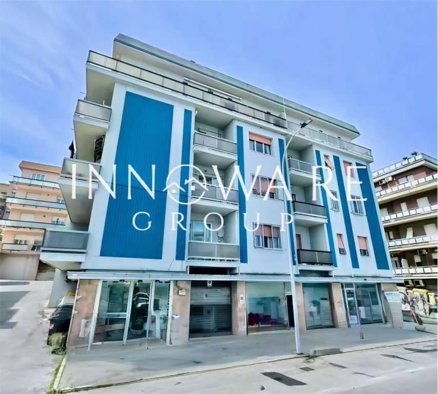appartamento in vendita a Falconara Marittima