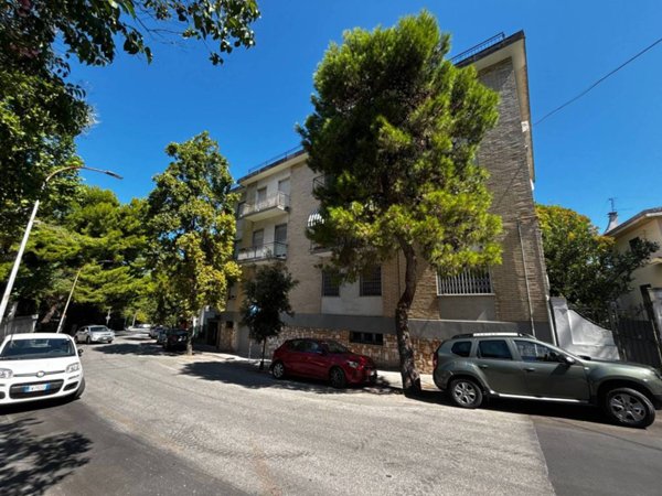 appartamento in vendita a Falconara Marittima