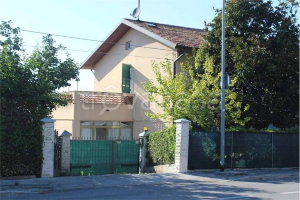 casa indipendente in vendita a Falconara Marittima