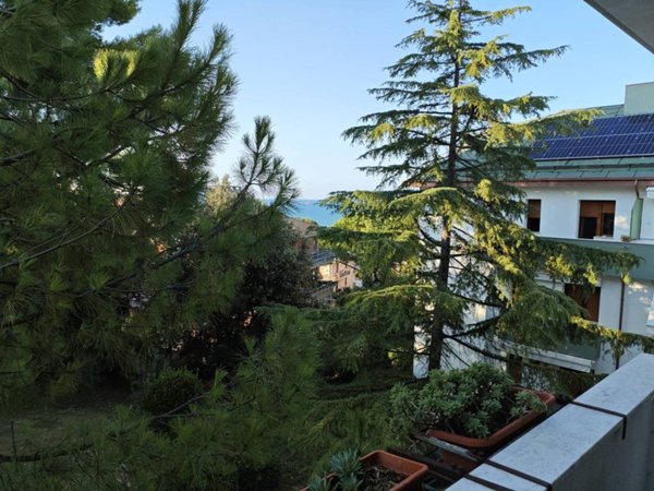 appartamento in vendita a Falconara Marittima