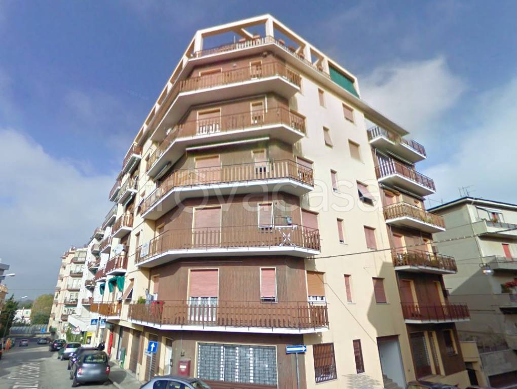 appartamento in vendita a Falconara Marittima