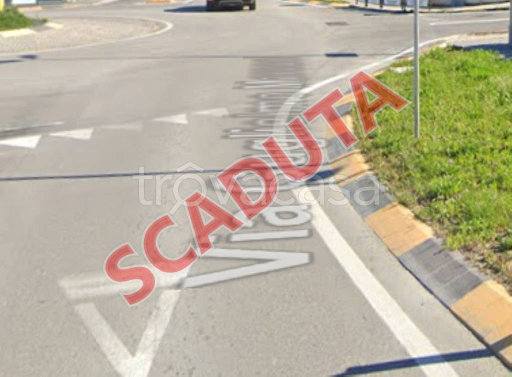 ufficio in vendita a Falconara Marittima