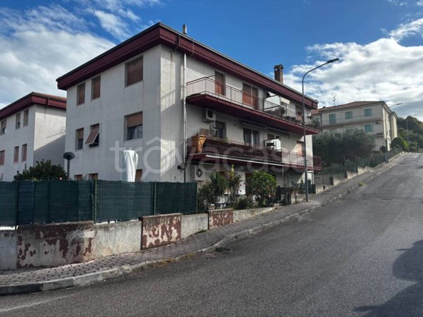 appartamento in vendita a Falconara Marittima