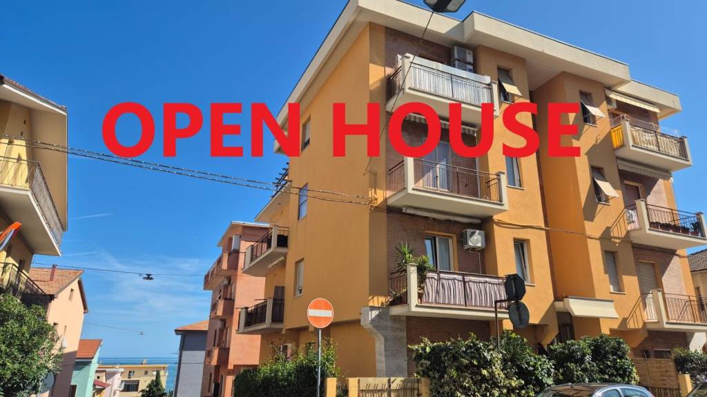 appartamento in vendita a Falconara Marittima