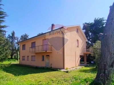 casa indipendente in vendita a Falconara Marittima