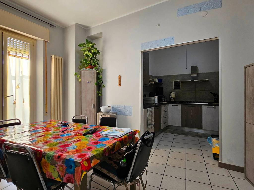 appartamento in vendita a Falconara Marittima in zona Castelferretti