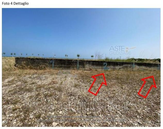 terreno edificabile in vendita a Falconara Marittima