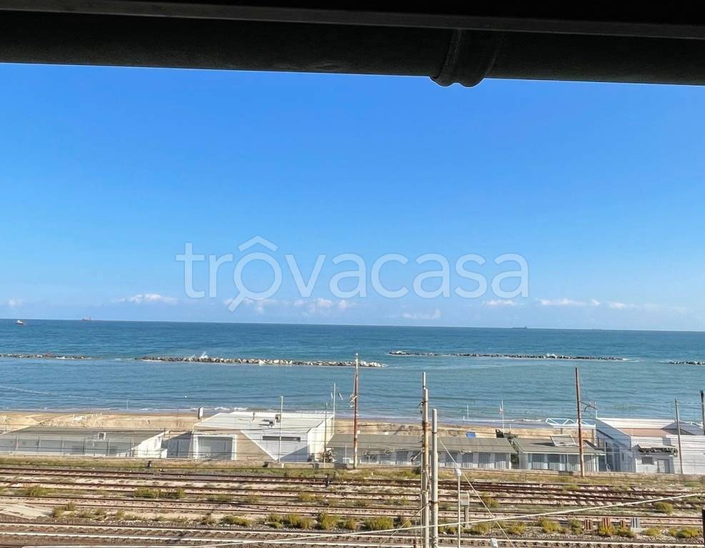 appartamento in vendita a Falconara Marittima