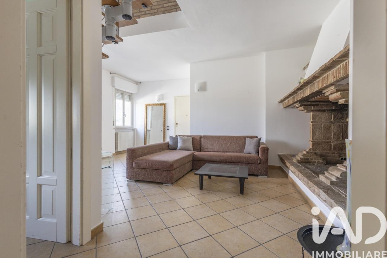 appartamento in vendita a Falconara Marittima