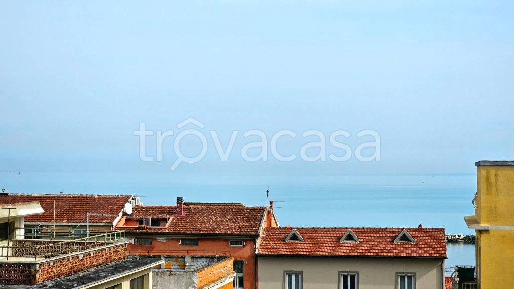 appartamento in vendita a Falconara Marittima