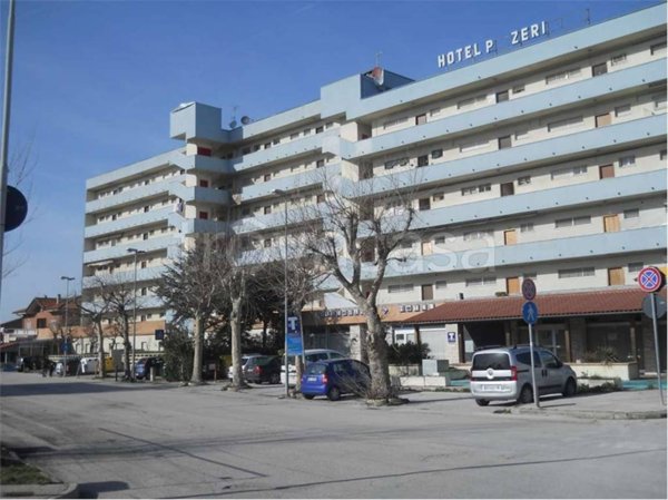 appartamento in vendita a Falconara Marittima