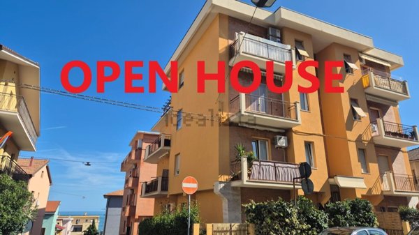 appartamento in vendita a Falconara Marittima