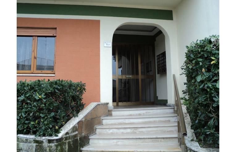 appartamento in vendita a Falconara Marittima in zona Palombina Vecchia