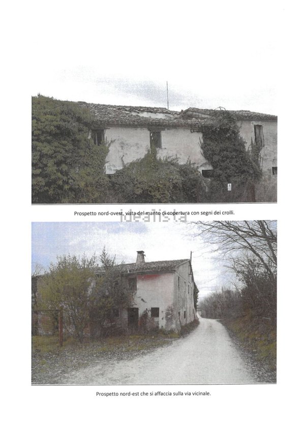 casa indipendente in vendita a Falconara Marittima in zona Castelferretti