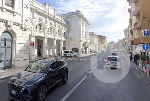 negozio in vendita a Falconara Marittima