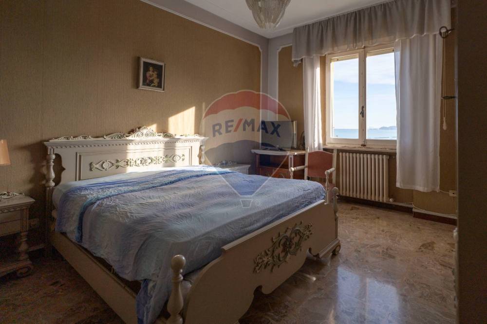 appartamento in vendita a Falconara Marittima