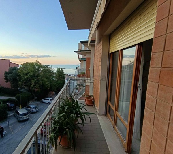 appartamento in vendita a Falconara Marittima