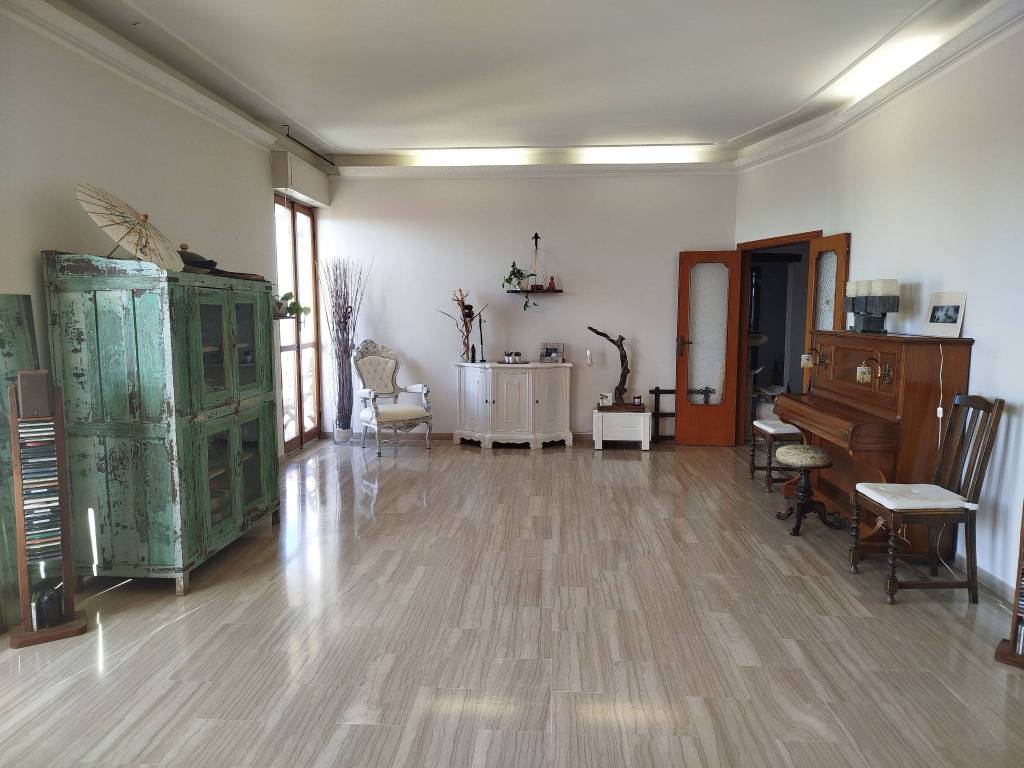 appartamento in vendita a Falconara Marittima in zona Palombina Vecchia