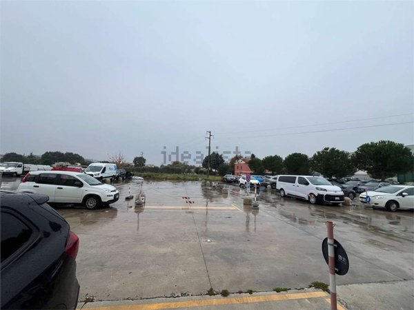 ufficio in vendita a Falconara Marittima in zona Castelferretti