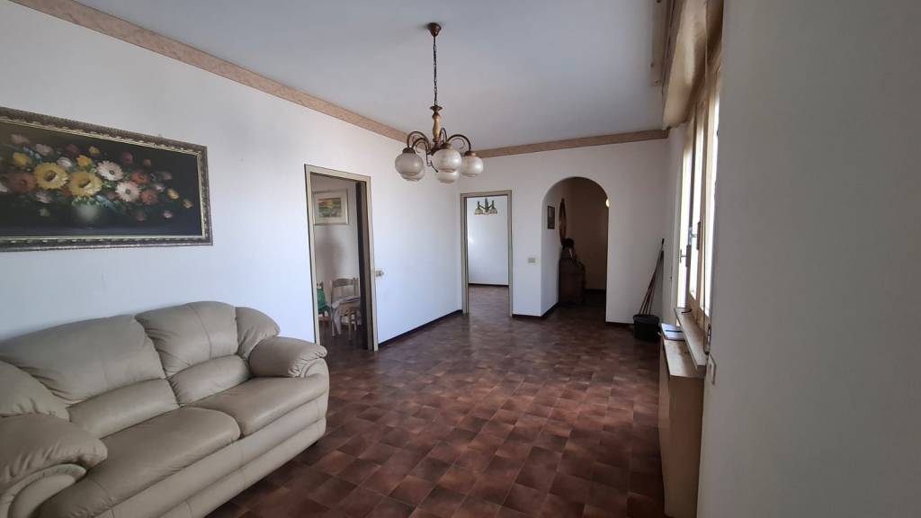 appartamento in vendita a Falconara Marittima in zona Palombina Vecchia