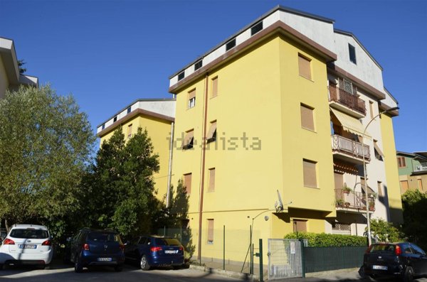 appartamento in vendita a Falconara Marittima in zona Castelferretti