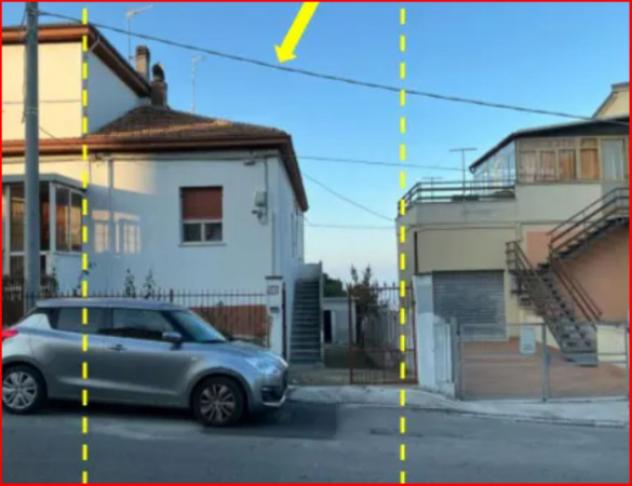 casa indipendente in vendita a Falconara Marittima