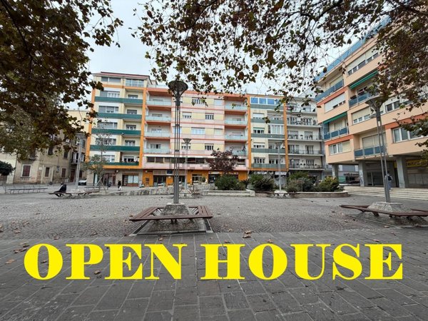 appartamento in vendita a Falconara Marittima