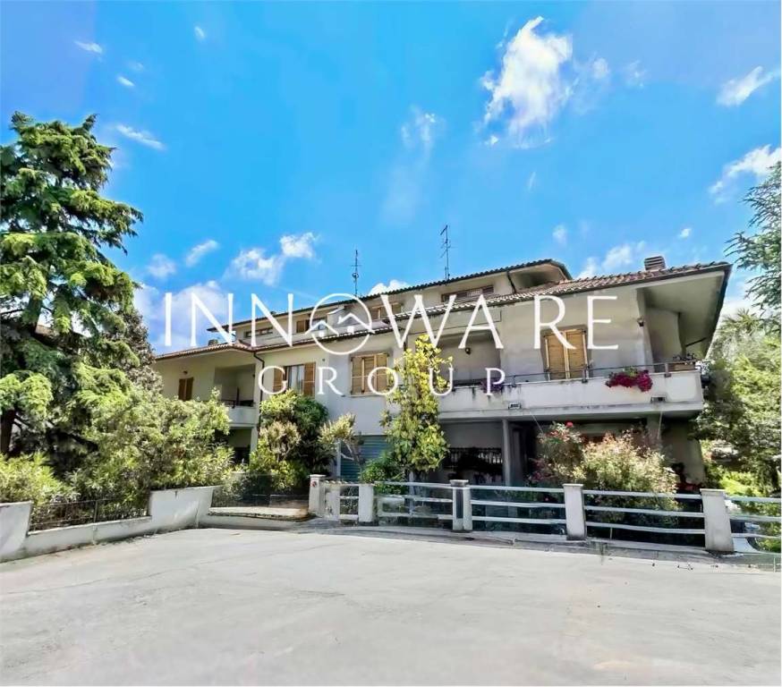 appartamento in vendita a Falconara Marittima in zona Castelferretti